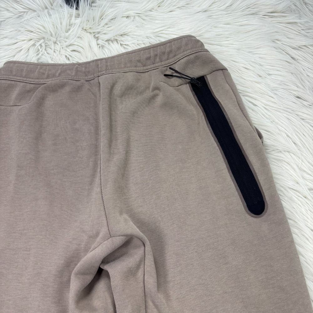 Nike Sportswear Men's S Tan Tech Fleece Sweatpant Joggers Athleisure Streetwear - Picture 8 of 8